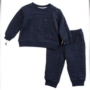 Tommy Hilfiger
Baby Boys 2 Pc Quilted Pullover & Joggers Set 12 months